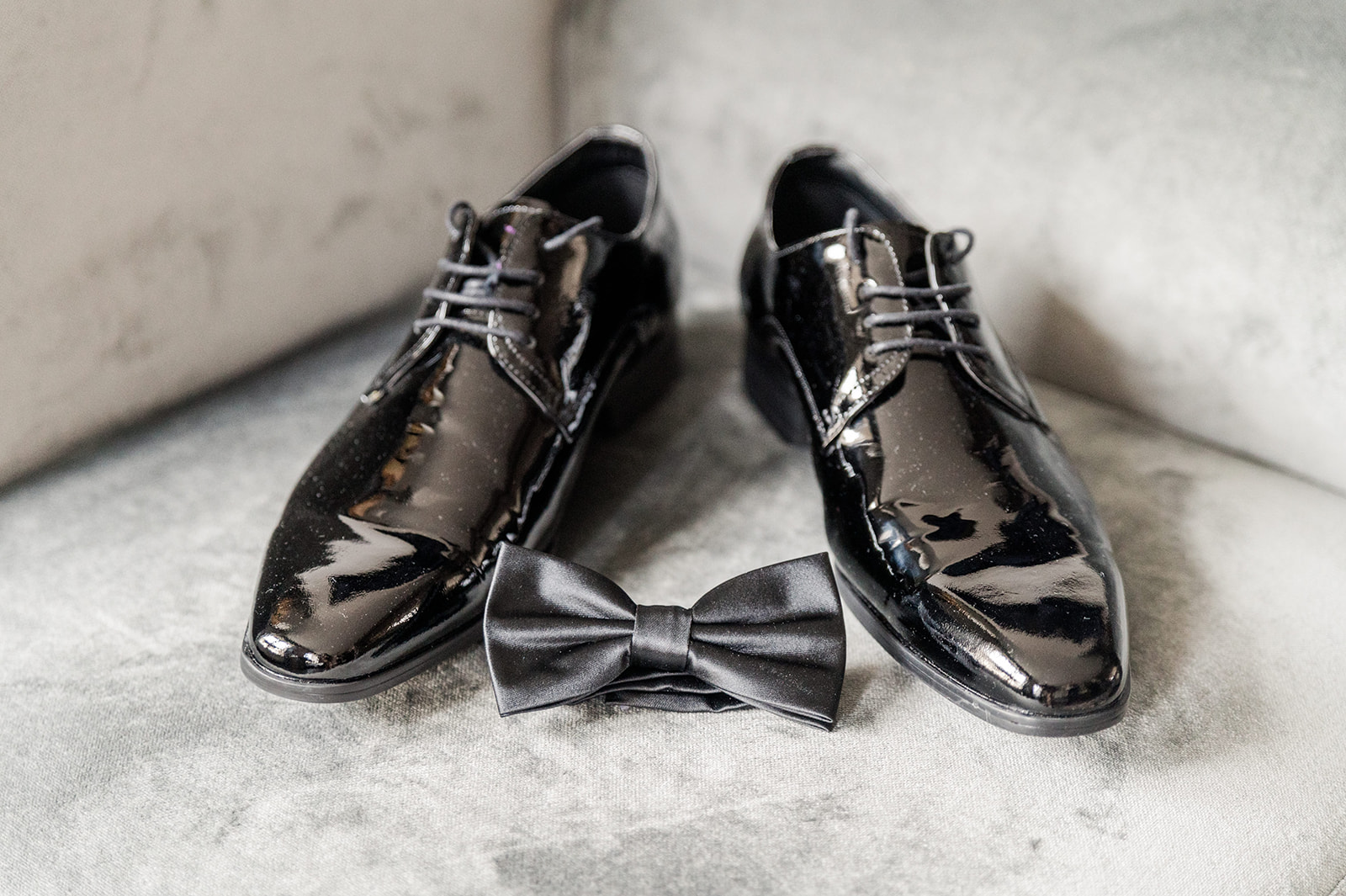 bow tie and shoes groom's bow tie and shoes