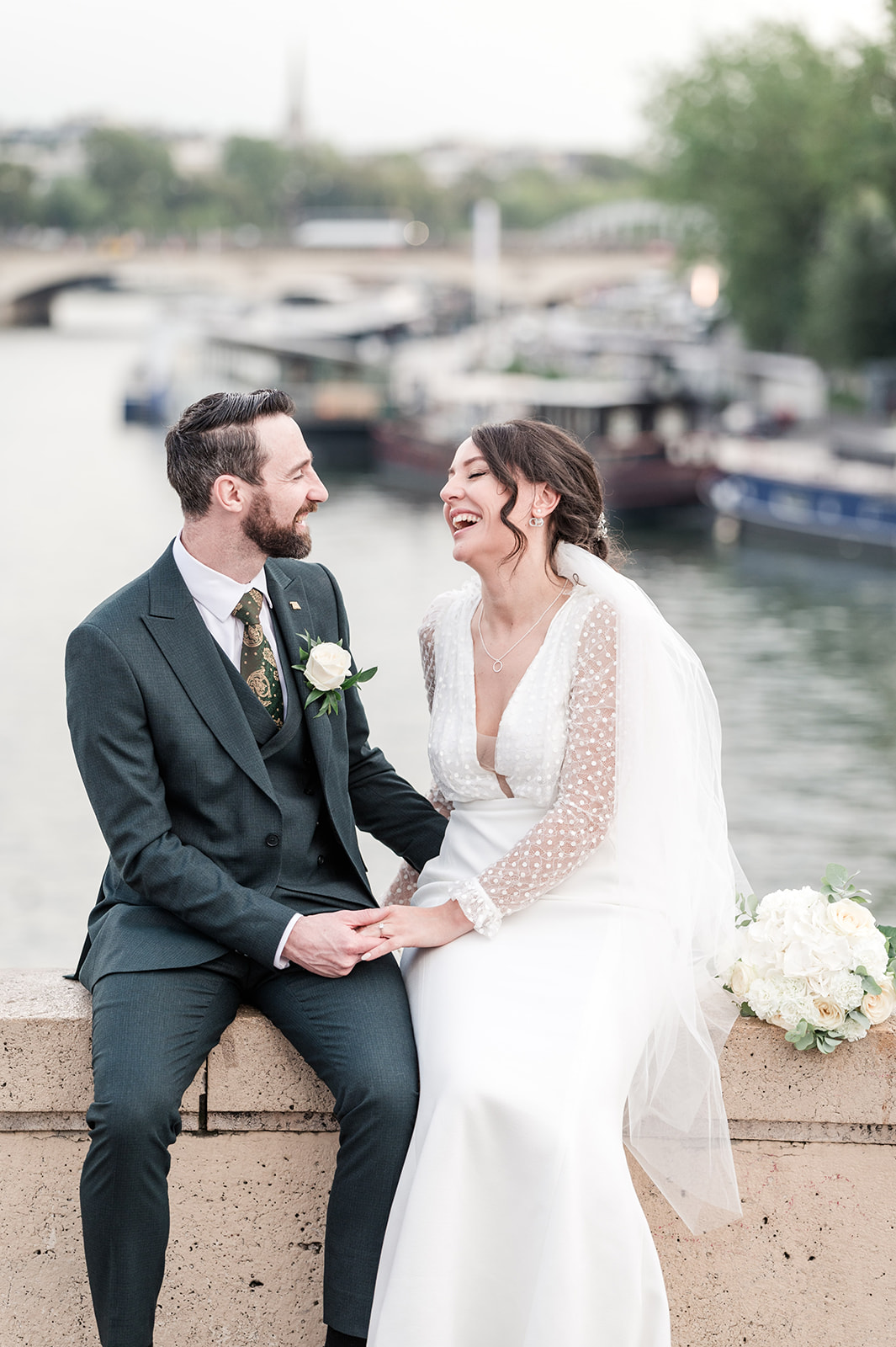 The balcony of Bir Hakeim bridge over the river The balcony of Bir Hakeim bridge over the river for quite moment in front of eiffel tower