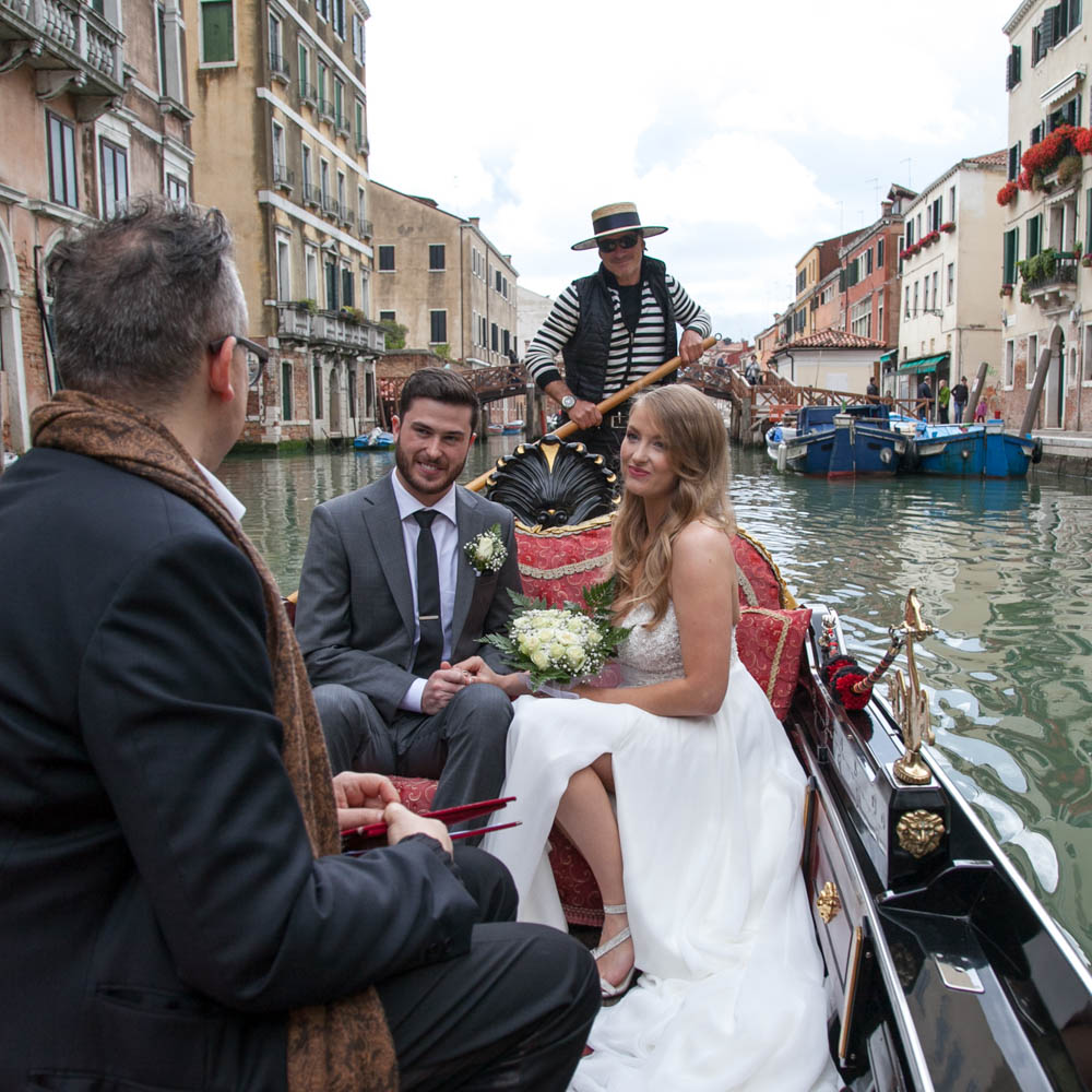 VENICE VOW RENEWAL-01 – 5 The couple in a gondola in Venice