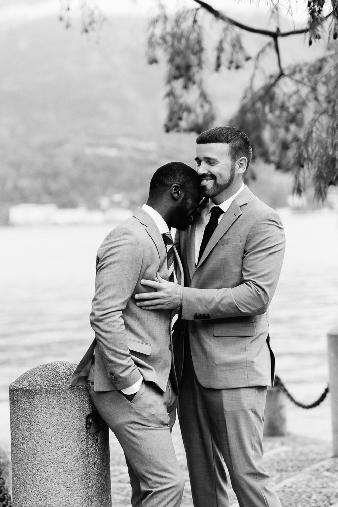 black and white photo elopement in lake como-146-059