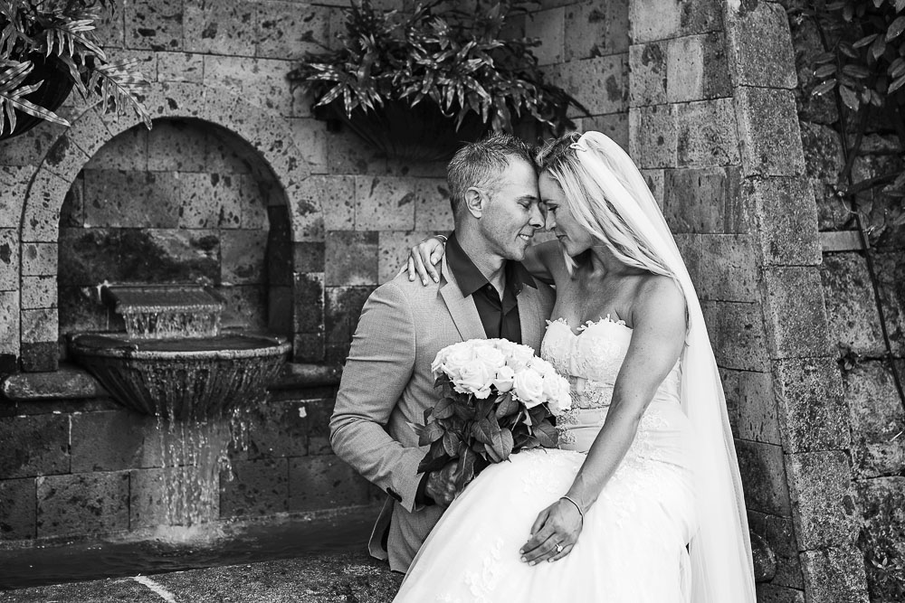 Wedding in Sorrento, Amalfi Coast –024 a photo in Black and white for an untemporal moment of love