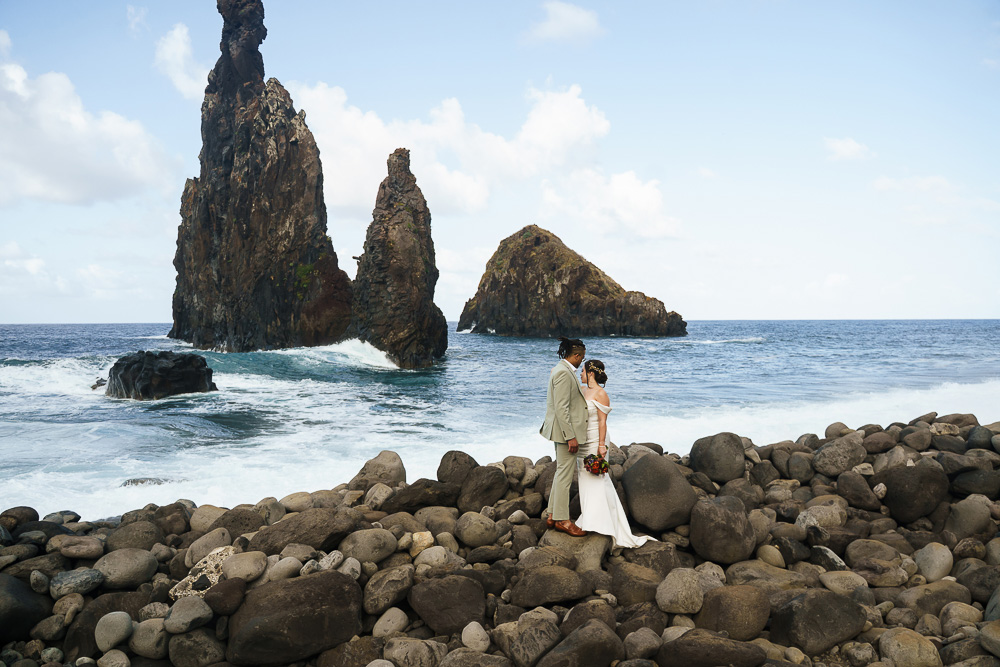 Elopement in Madeira, Portugal – 029 Couple Photo at Ilhéu da Ribeira da Janela
